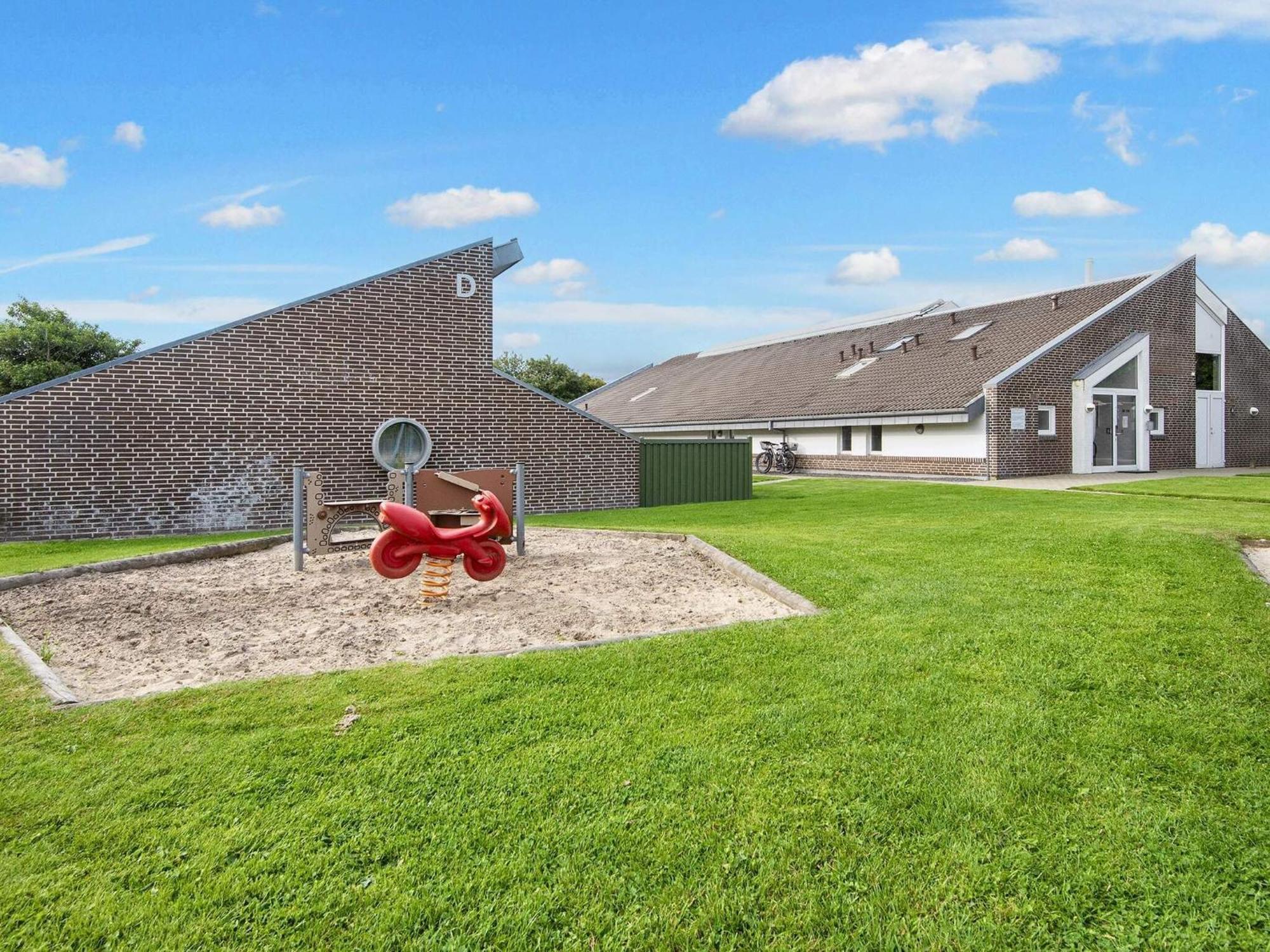 4 Person Holiday Home On A Holiday Park In Hemmet Exterior foto